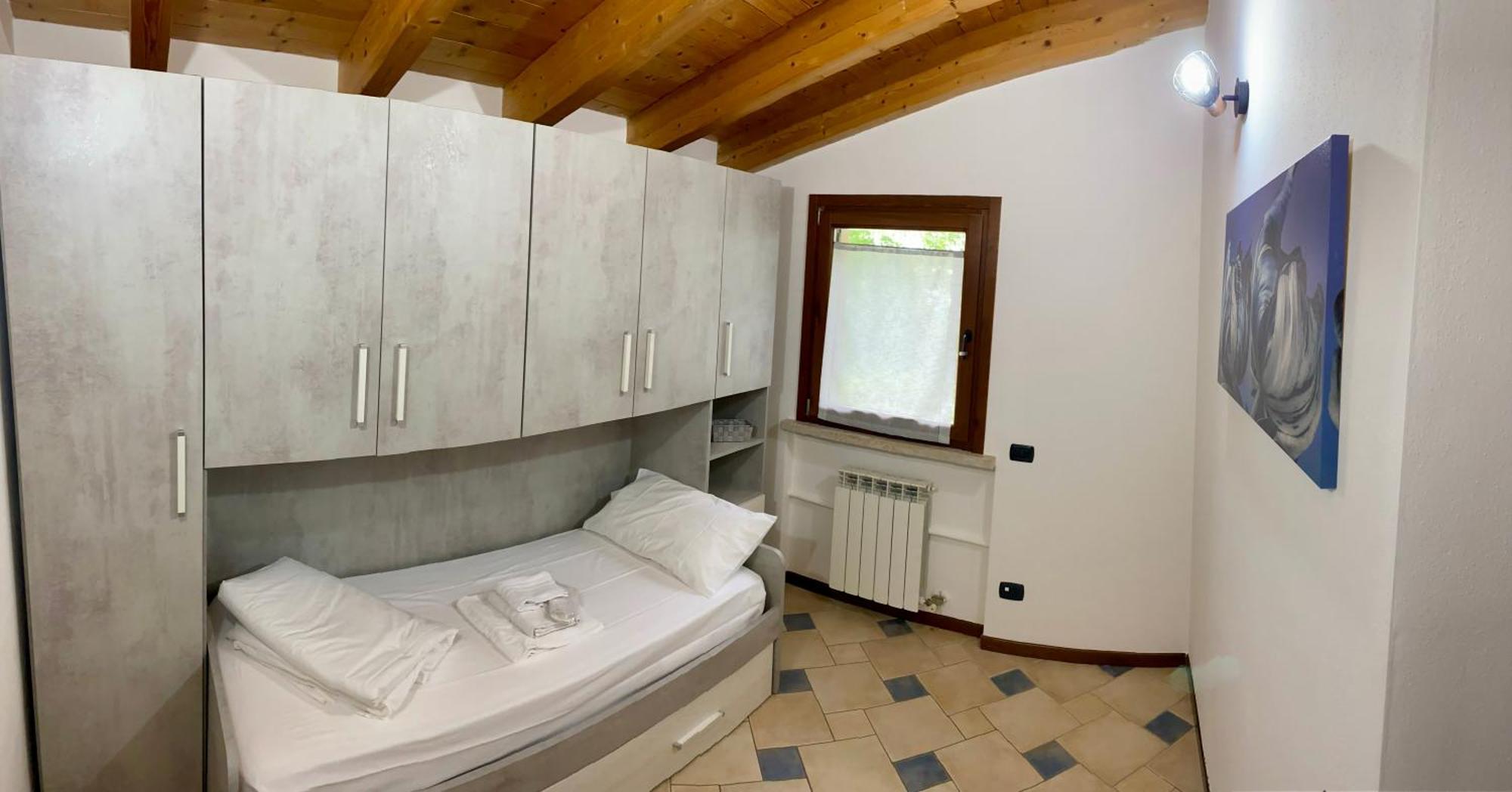 Enjoy House Apartment Ronchi  Exterior photo